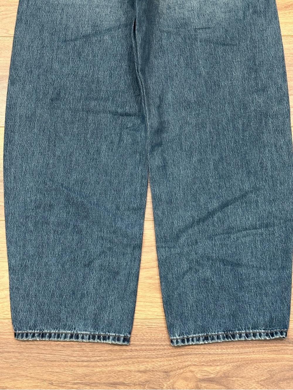 Hidden Sammie High Rise Barrel Jean Size 27 - Picture 9 of 12